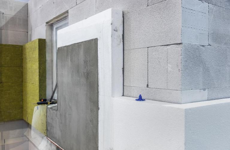 Doublage de mur à Saintes pour optimiser votre isolation